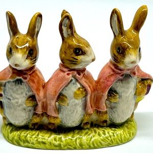Beatrix Potter Flopsy Mopsy & Cottontail, Vintage, 1954 Figurine, excellent cond